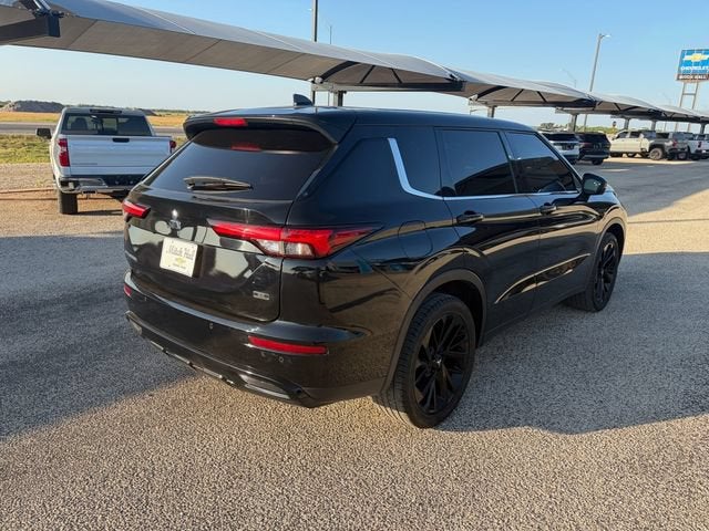 2023 Mitsubishi Outlander SE