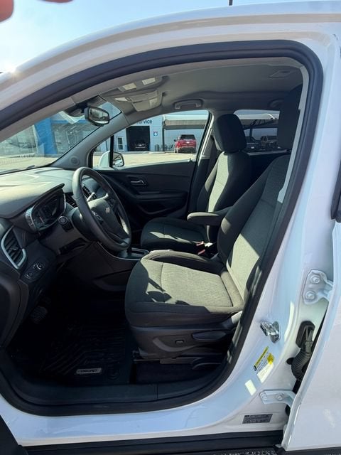 2022 Chevrolet Trax LS